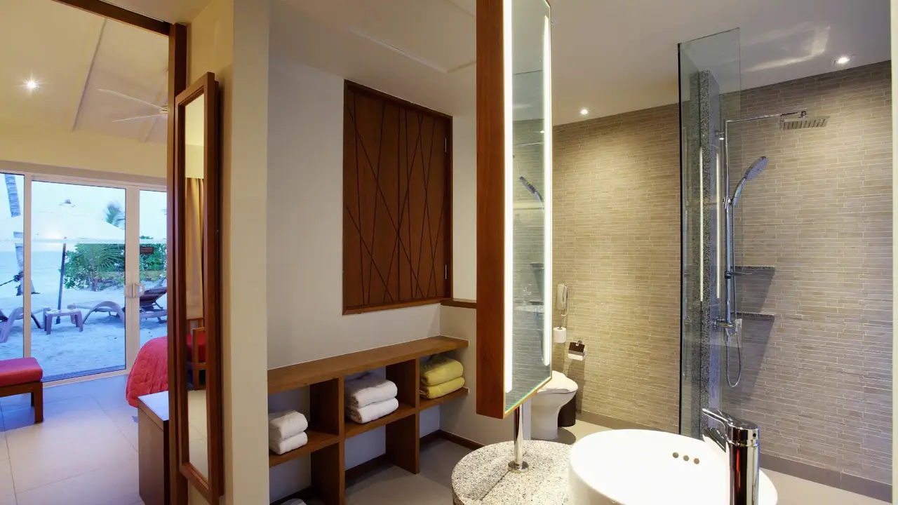 Centara Ras Fushi Resort & Spa Maldives