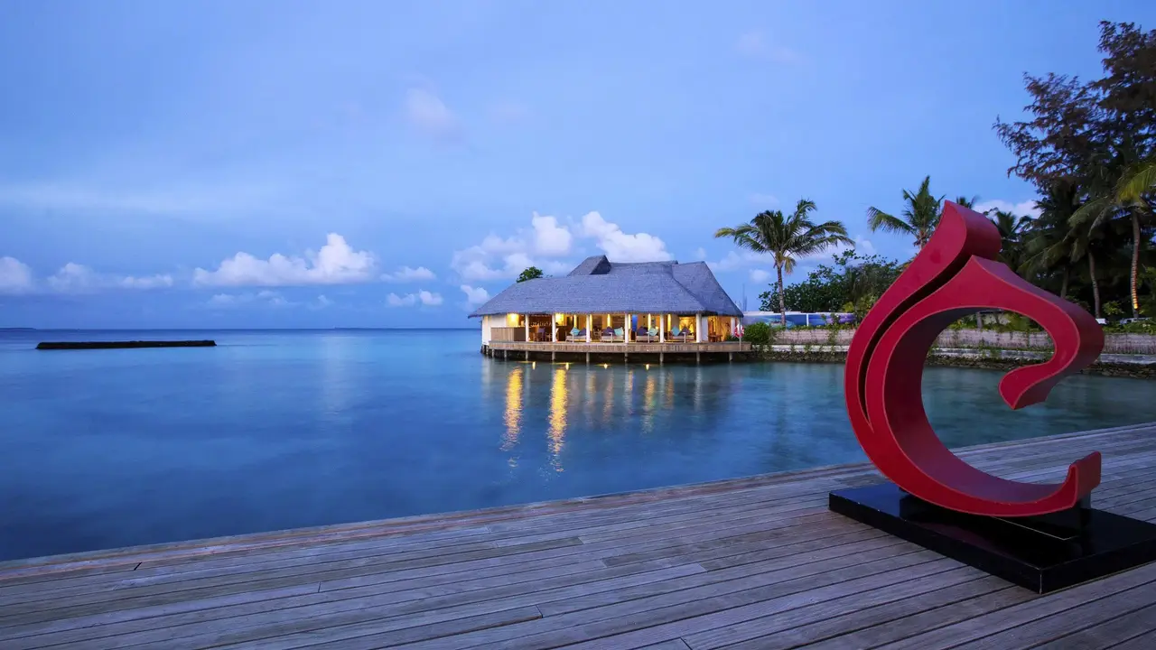 Centara Ras Fushi Resort & Spa Maldives