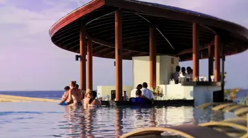 Centara Ras Fushi Resort & Spa Maldives
