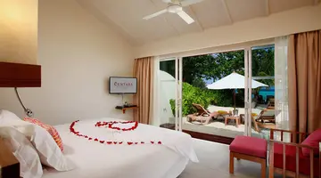 Centara Ras Fushi Resort & Spa Maldives