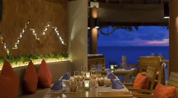 Centara Ras Fushi Resort & Spa Maldives
