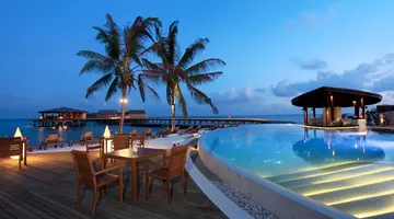 Centara Ras Fushi Resort & Spa