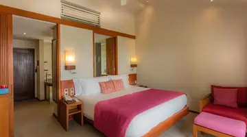 Centara Ras Fushi Resort & Spa