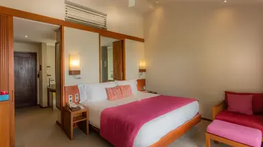 Centara Ras Fushi Resort & Spa
