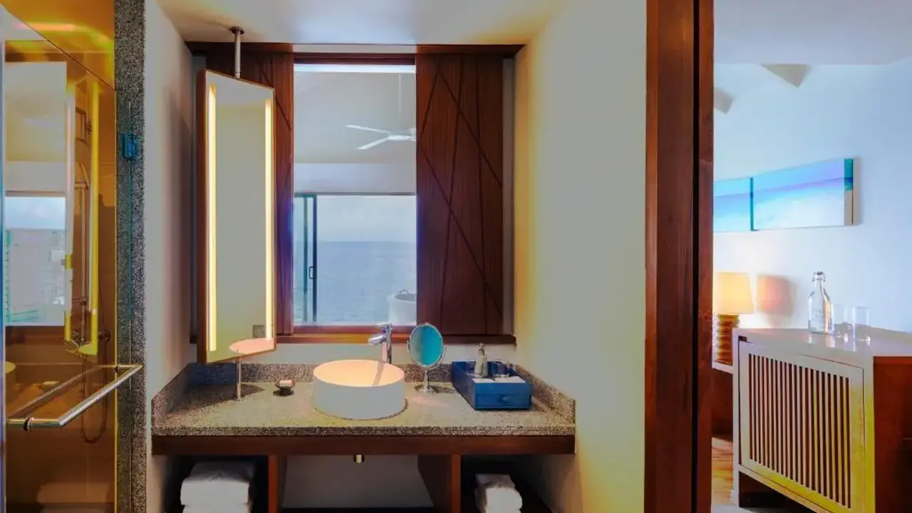 Centara Ras Fushi Resort & Spa