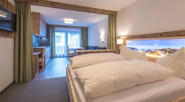 Central Hotel & Apart