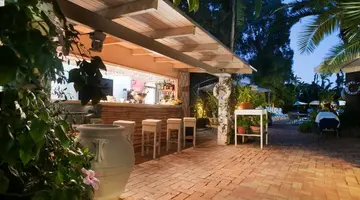 Central Park Hotel