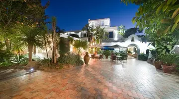Central Park Hotel