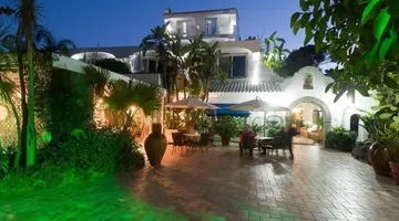 Central Park Hotel