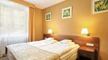 Centuria Hotel & Natural Spa