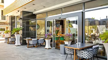 Cettia Beach Hotel