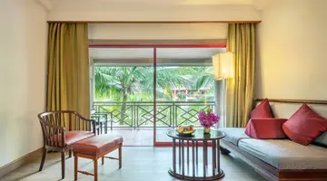 CHA DA THAI VILLAGE RESORT