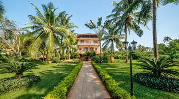 Chalston Beach Resort