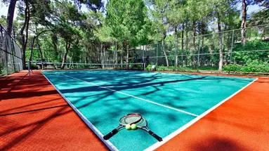 CHAMPION HOLIDAY VILLAGE