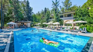CHAMPION HOLIDAY VILLAGE