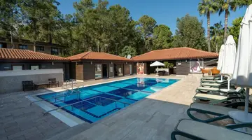 CHAMPION HOLIDAY VILLAGE