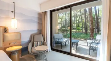 CHAMPION HOLIDAY VILLAGE
