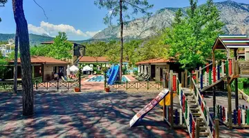CHAMPION HOLIDAY VILLAGE
