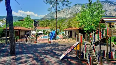 CHAMPION HOLIDAY VILLAGE
