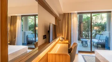 CHAMPION HOLIDAY VILLAGE