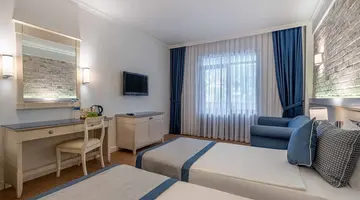 CHAMPION HOLIDAY VILLAGE