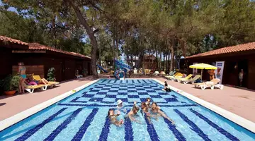 CHAMPION HOLIDAY VILLAGE