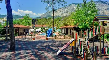CHAMPION HOLIDAY VILLAGE