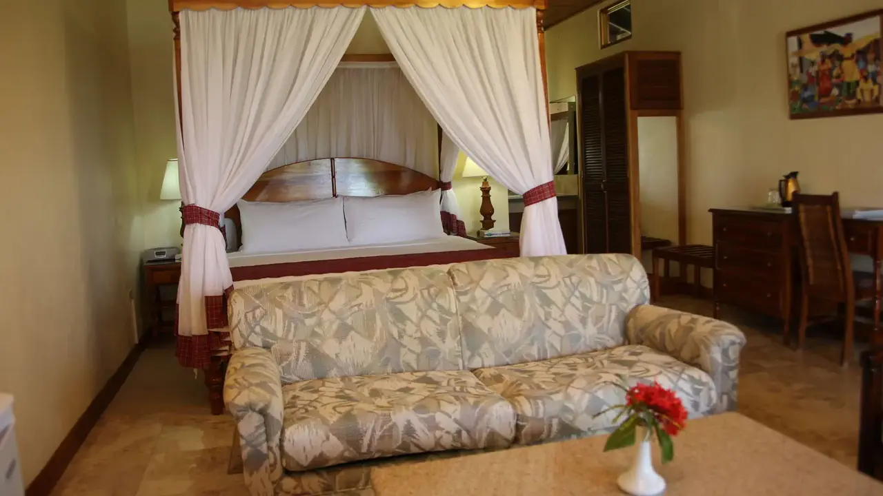 Charela Inn