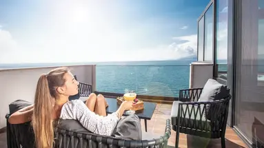 Charisma De Luxe Hotel