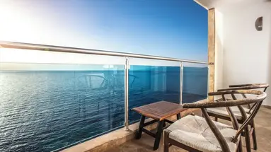 Charisma De Luxe Hotel
