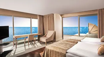 Charisma De Luxe Hotel