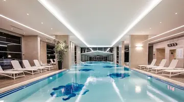 Charisma De Luxe Hotel