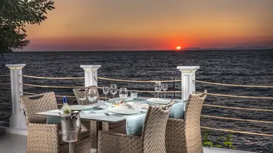 Charisma De Luxe Hotel