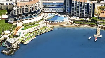 Charisma Deluxe Hotel