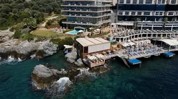 Charisma Deluxe Hotel