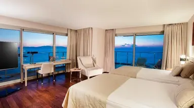 Charisma Deluxe