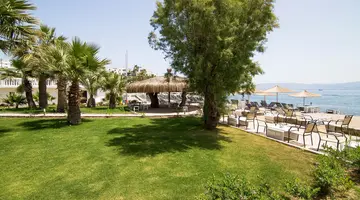 CHARM BEACH HOTEL