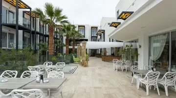 CHARM BEACH HOTEL