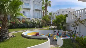Charm Beach Hotel