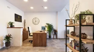 Charm Hotel