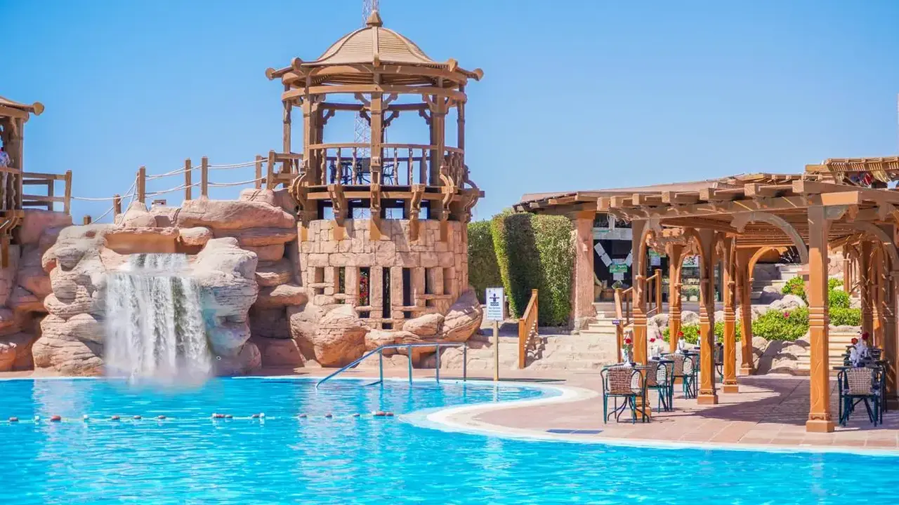 Charmillion Sea Life Resort
