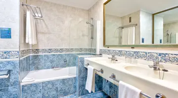 Chatur Playa Real Resort