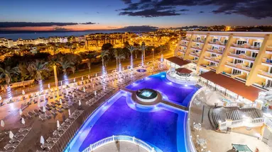 Chatur Playa Real Resort