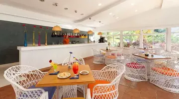 Checkin Bungalows Atlantida
