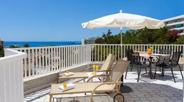 Checkin Bungalows Atlantida