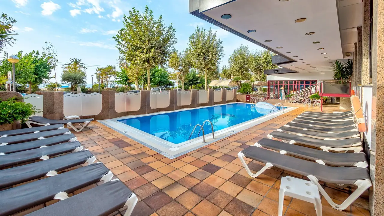 Checkin Garbi Hotel
