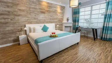 Chesterfield Hotel & Suites- autohide noprices