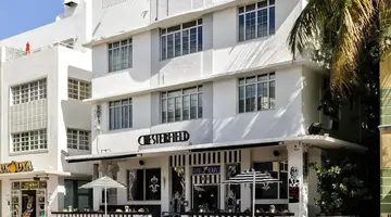 Chesterfield Hotel & Suites