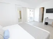 CHEVY HOTEL & SUITES