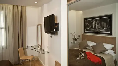 Chic Hotel